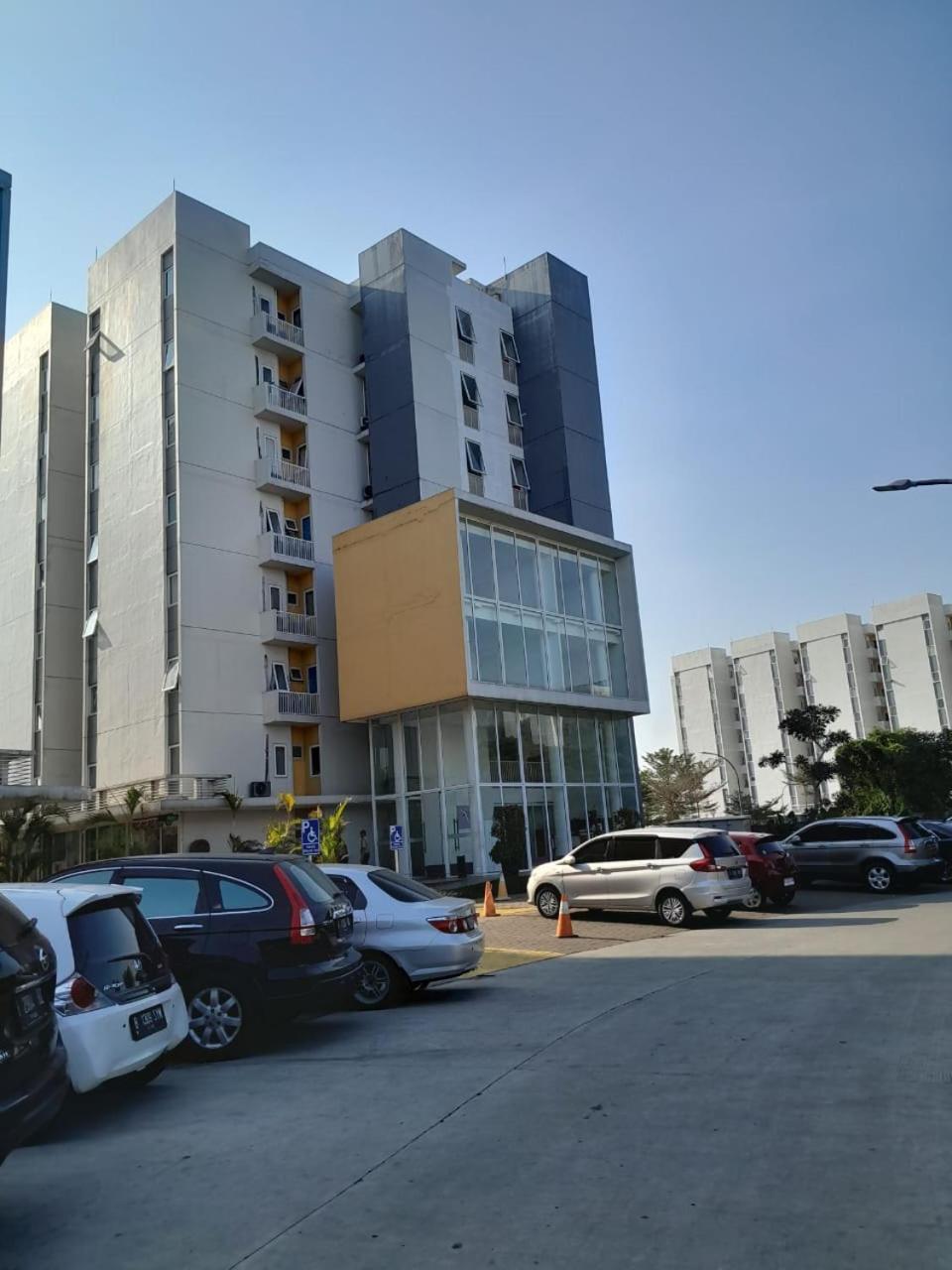 Dnd Room Aero Tangerang Exterior photo