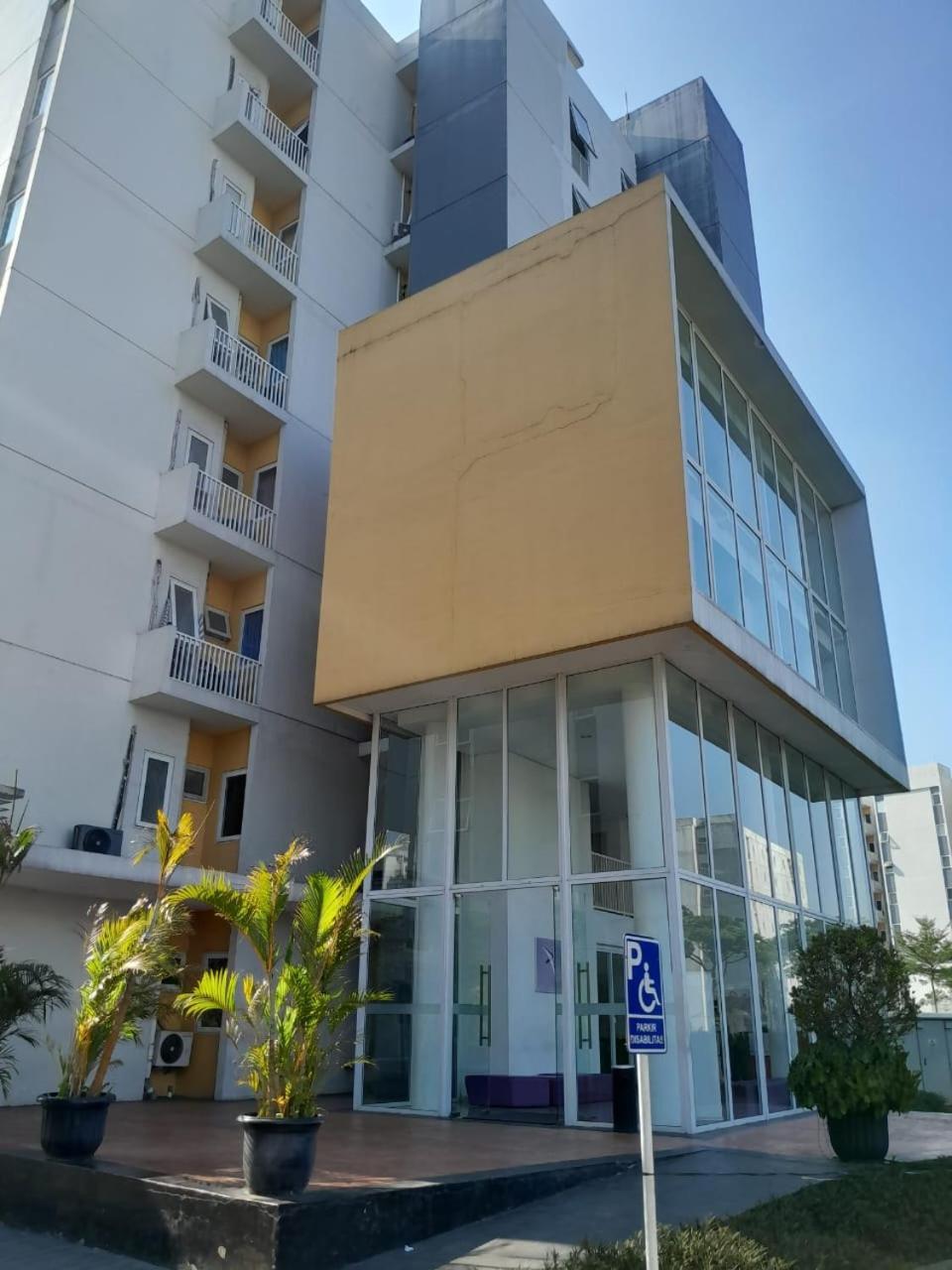 Dnd Room Aero Tangerang Exterior photo